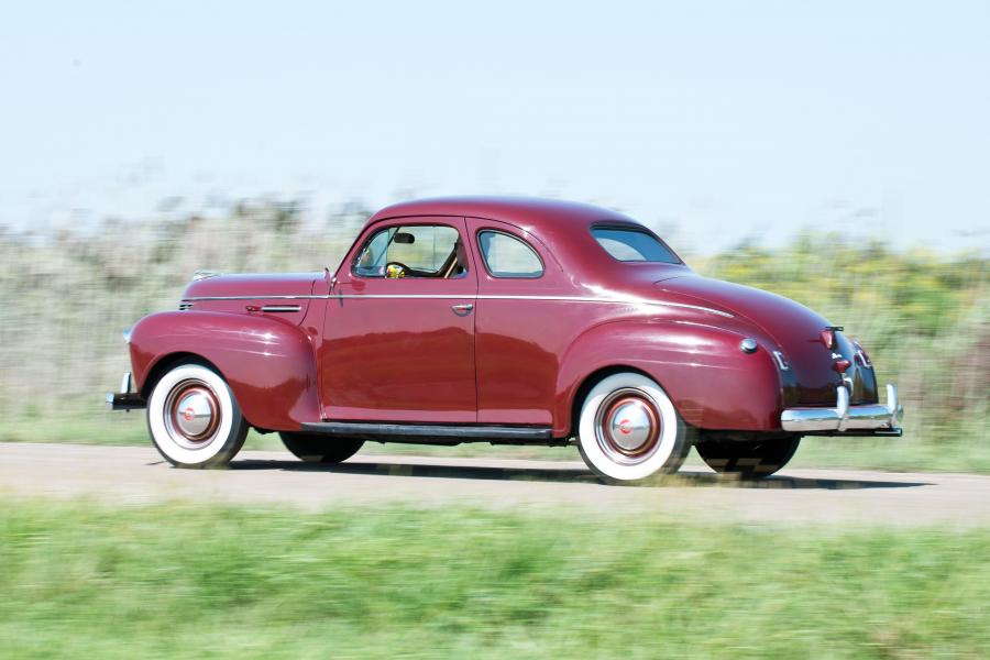  Plymouth DeLuxe Business Coupe 1940 года  (фото 4 из 20)